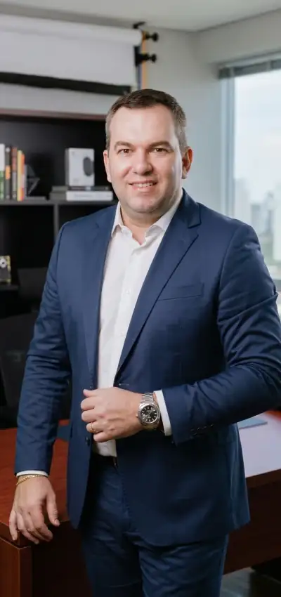 Dr. Marcelo Roberto Paiola